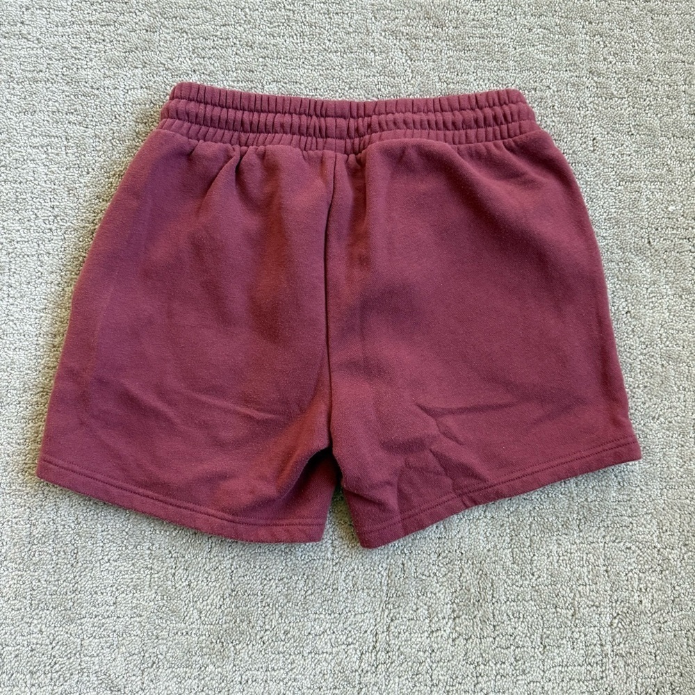 Universal Thread Casual 5” Sweat Shorts - Picture 2 of 3